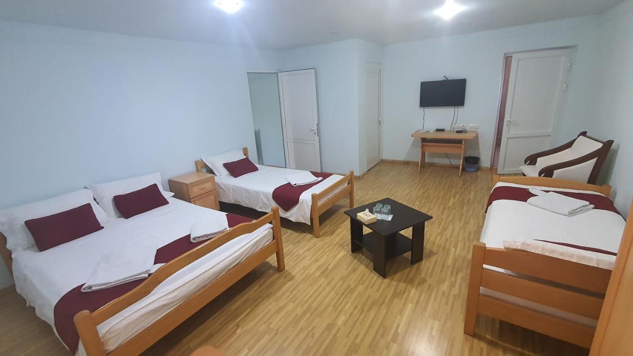 Bed and Breakfast Kesabella Touristic House à P'arak'ar Extérieur photo