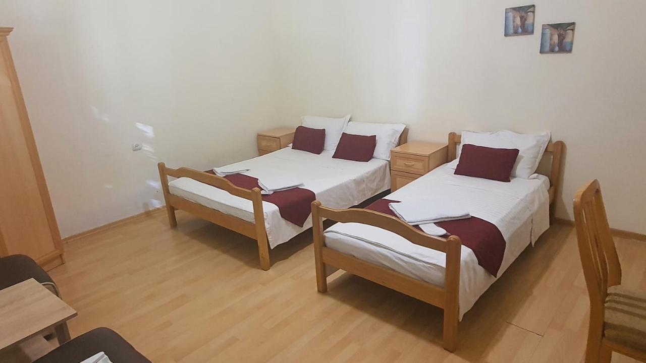 Bed and Breakfast Kesabella Touristic House à P'arak'ar Extérieur photo