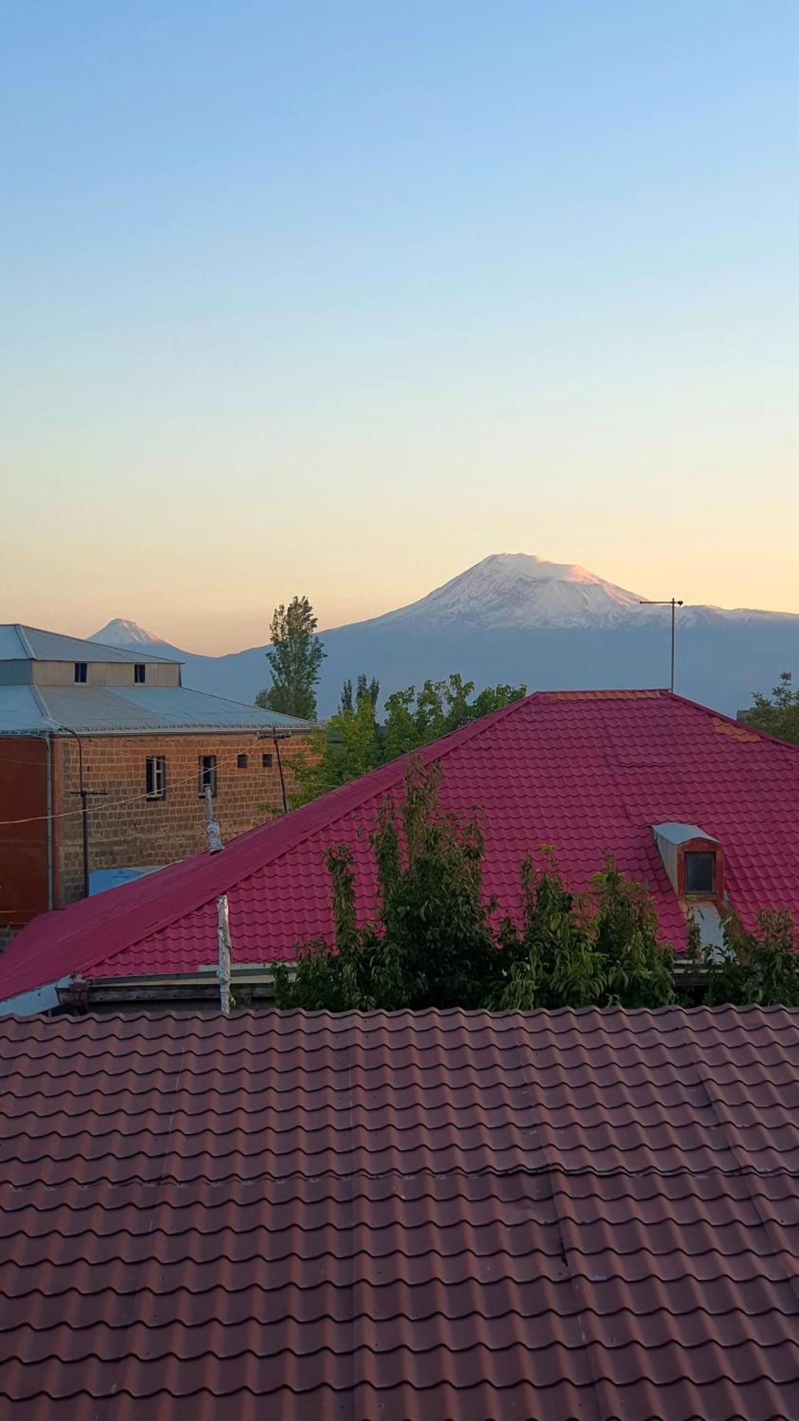 Bed and Breakfast Kesabella Touristic House à P'arak'ar Extérieur photo